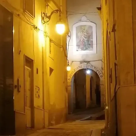 10 Posti Con Cucina E Parcheggio Privato Gratuito Apartment *